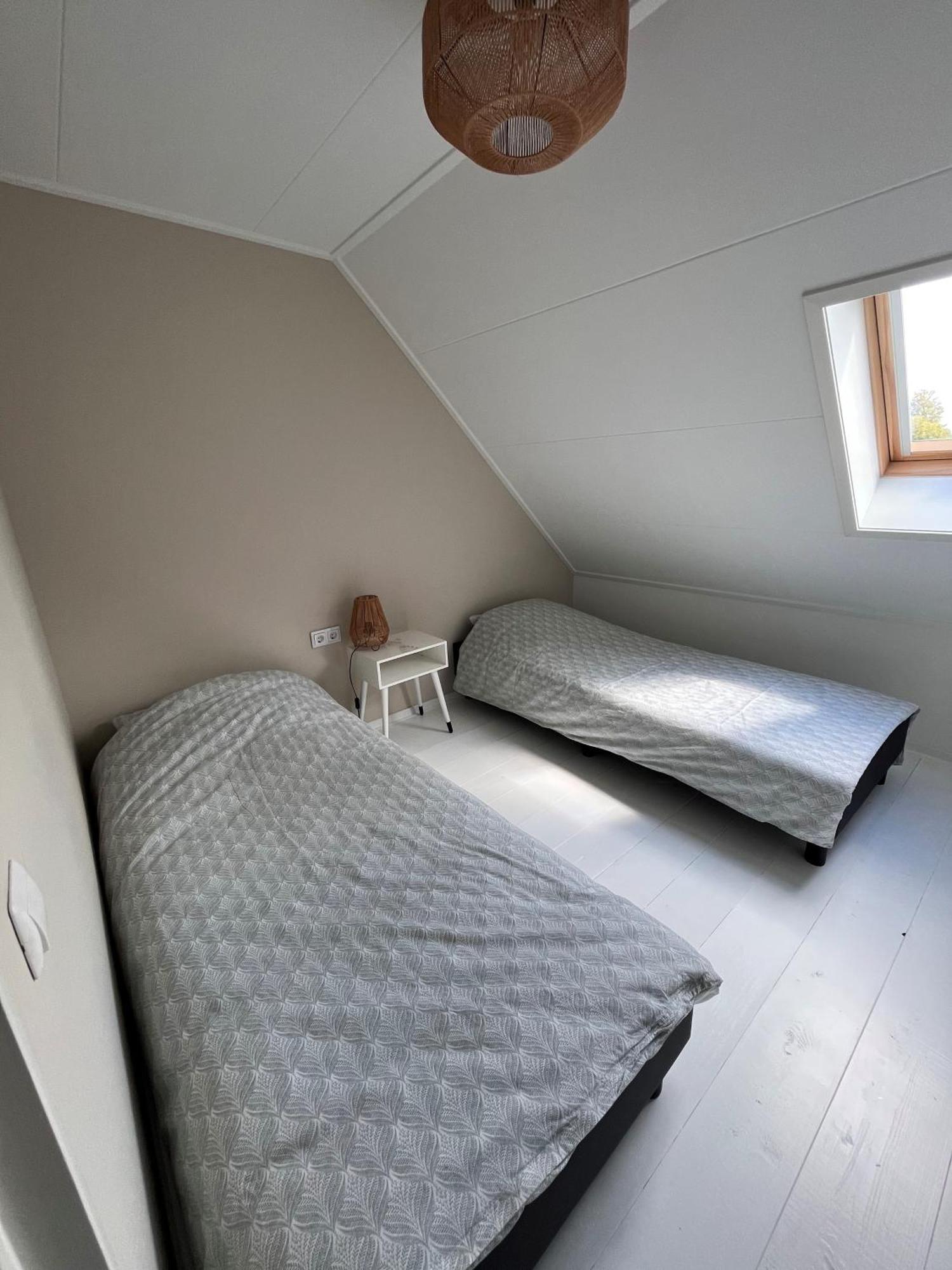 Cosy Vacation Home With Large Fenced Garden Bruinisse Eksteriør bilde